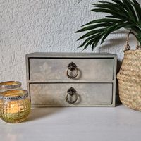 Tischkommode / Aufbewahrung