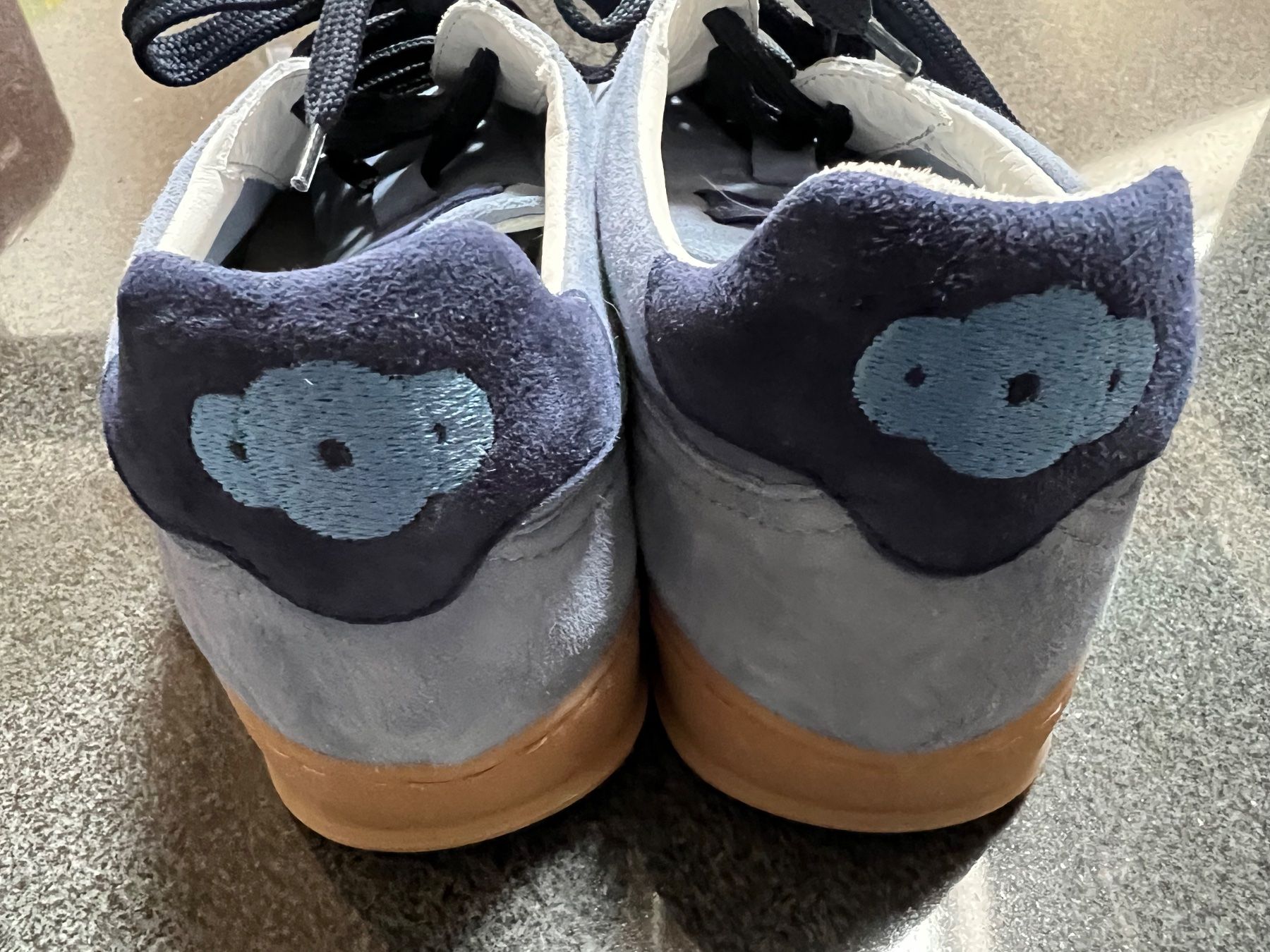 Damenschuhe: Leder-Sneaker – Neu (gemäss Beschreibung) aus Matten b. Interl von D0minicio 2