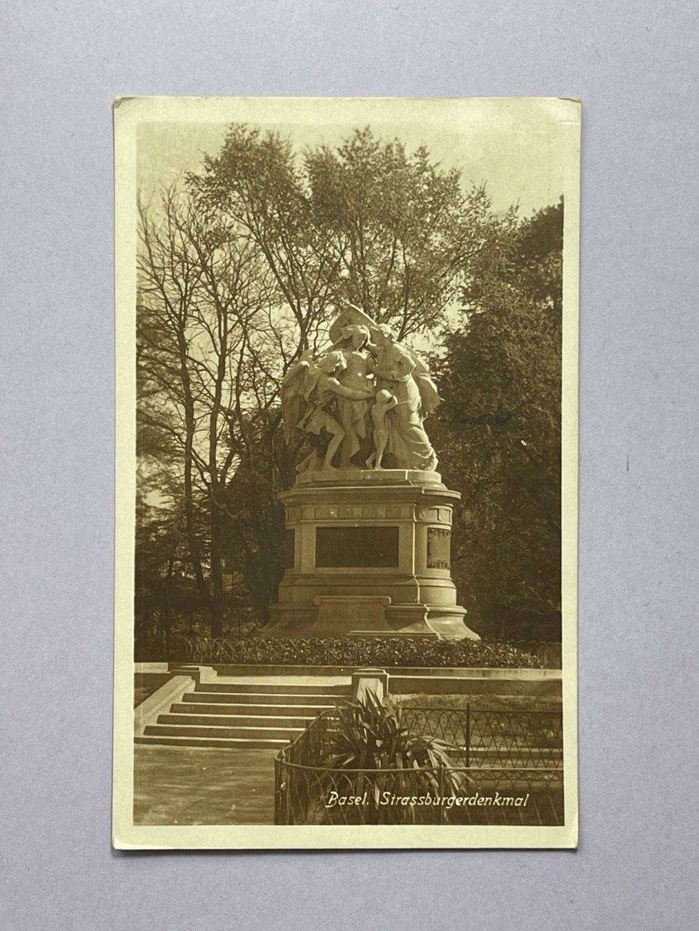 Ansichtskarten: Basel, Strassburgerdenkmal – Gebraucht aus Steg VS von danwer74