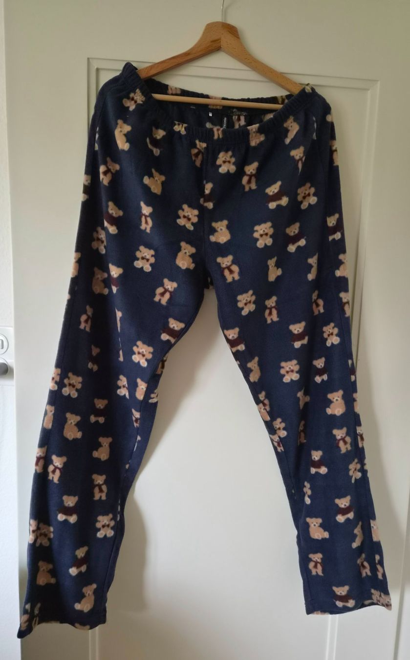 Négligés & Pyjamas: FLEECE PYJAMA – Neuf (Voir description) à Riehen par Amber28 1