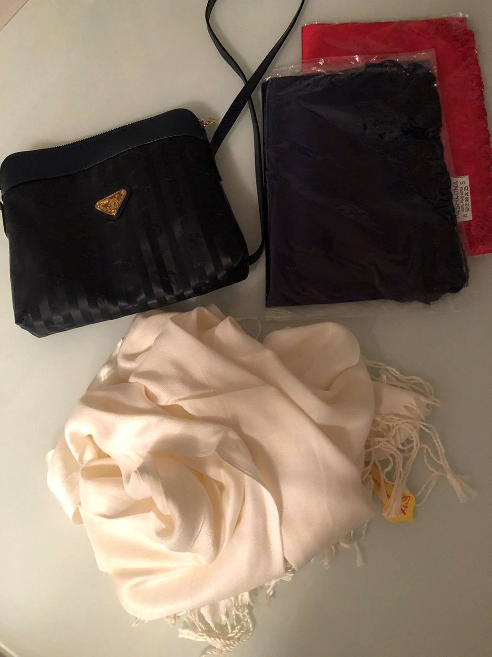 Foulard & Sciarpe: Schal Hochwertiger Pashmina – Nuovo e nell'imballaggio originale da Adliswil venduto da Jessik0 1