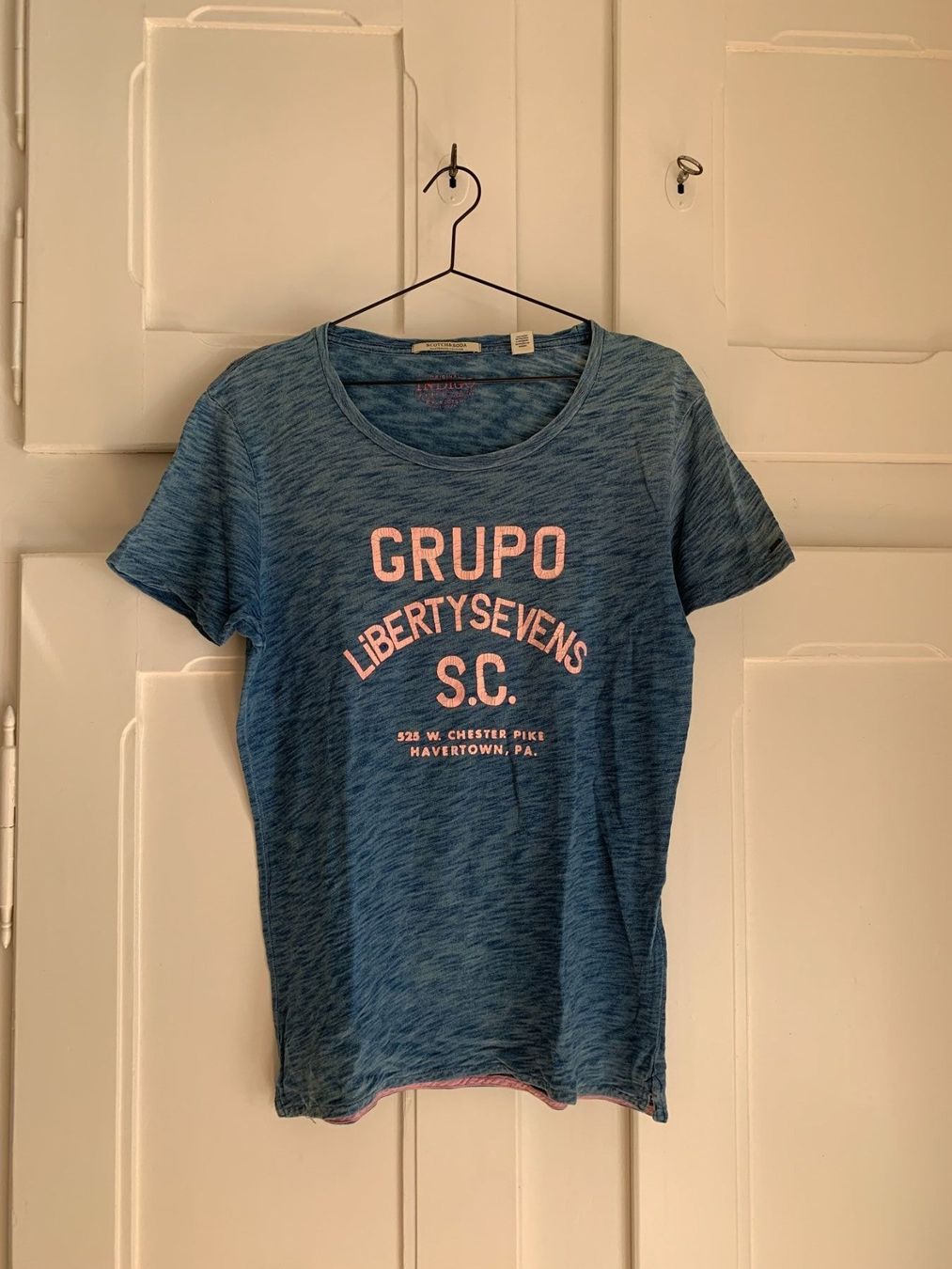 Maison Scotch T-shirt: SCOTCH & SODA - T-Shirt blau S – Usato da Zürich venduto da Diazaio