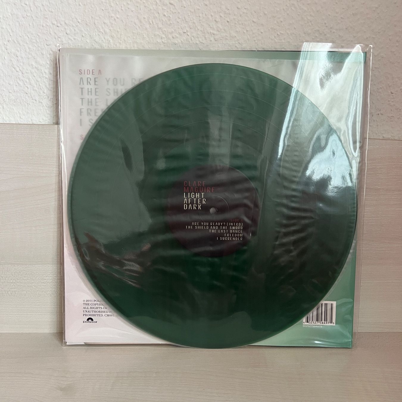 Dischi in vinile: Clare Maguire Light After Dark 2xLP – Usato da Fribourg venduto da ariesto 1