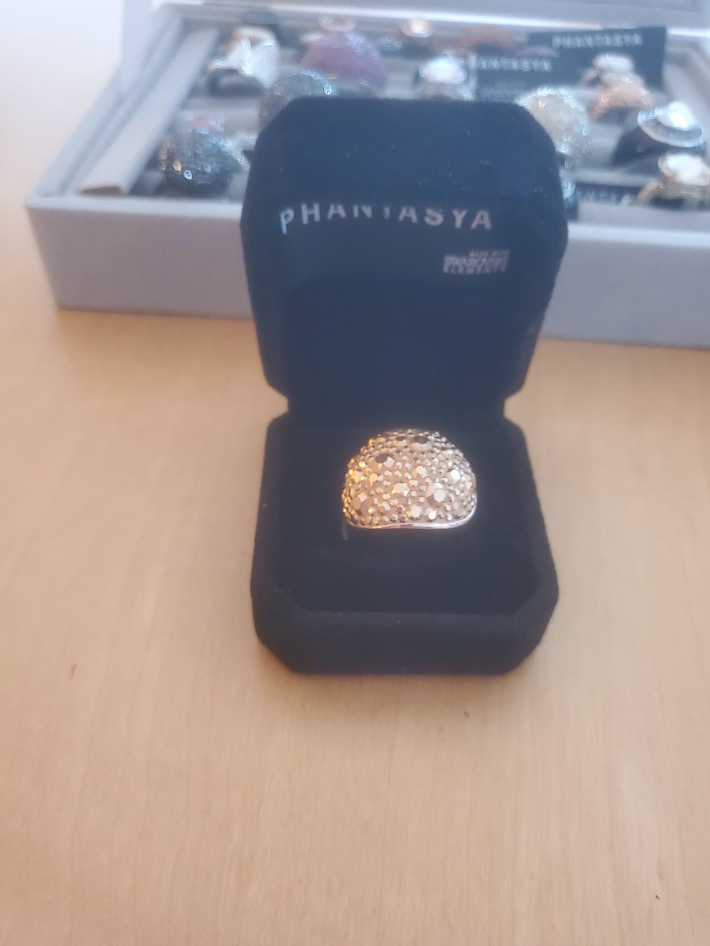 Swarovski Anelli: Swarowski Ring Phantasya Grösse 56 neu – Nuovo (secondo la descrizione) da Balsthal venduto da redcarpet 6