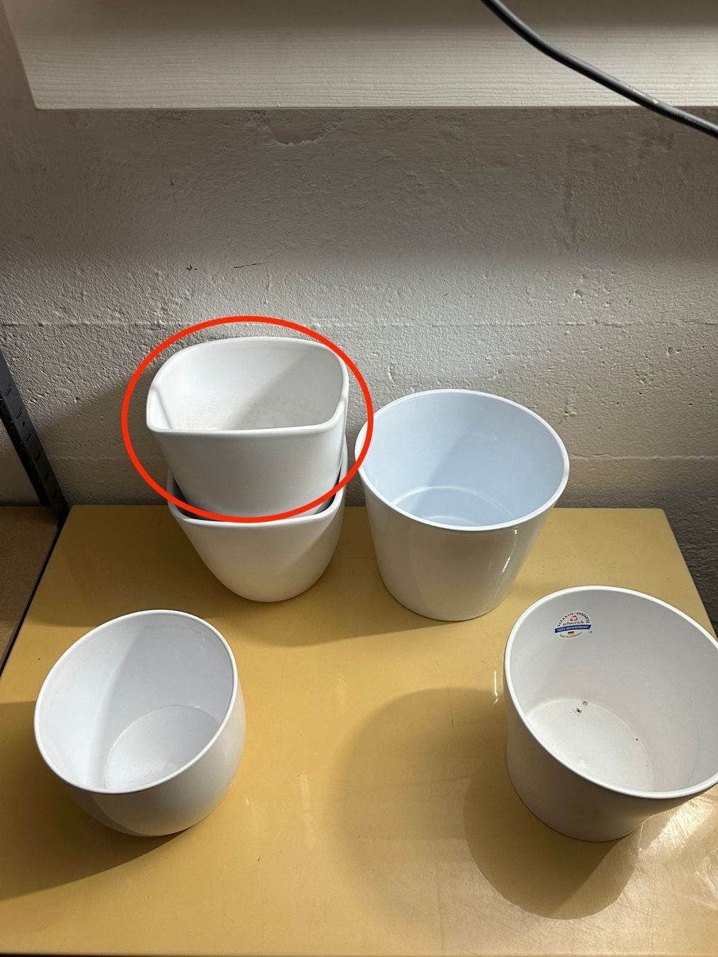 Blumentöpfe: Blumentopf Übertopf Durchmesser 16cm x H15cm – Gebraucht aus Zofingen von AJstuff 1