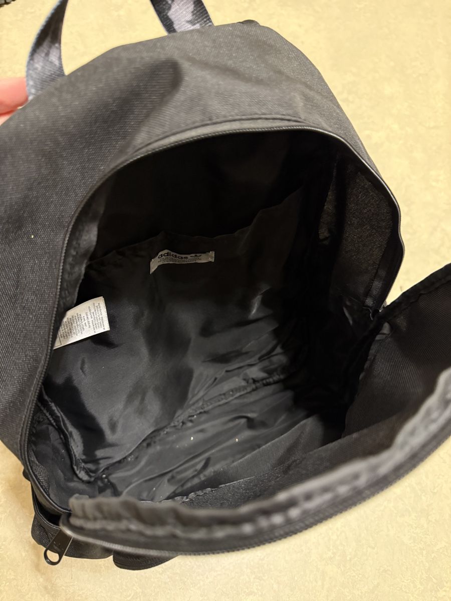 Adidas Rucksäcke: Rucksack Adidas schwarz – Neu (gemäss Beschreibung) aus St. Gallen von azra_sadikov 4