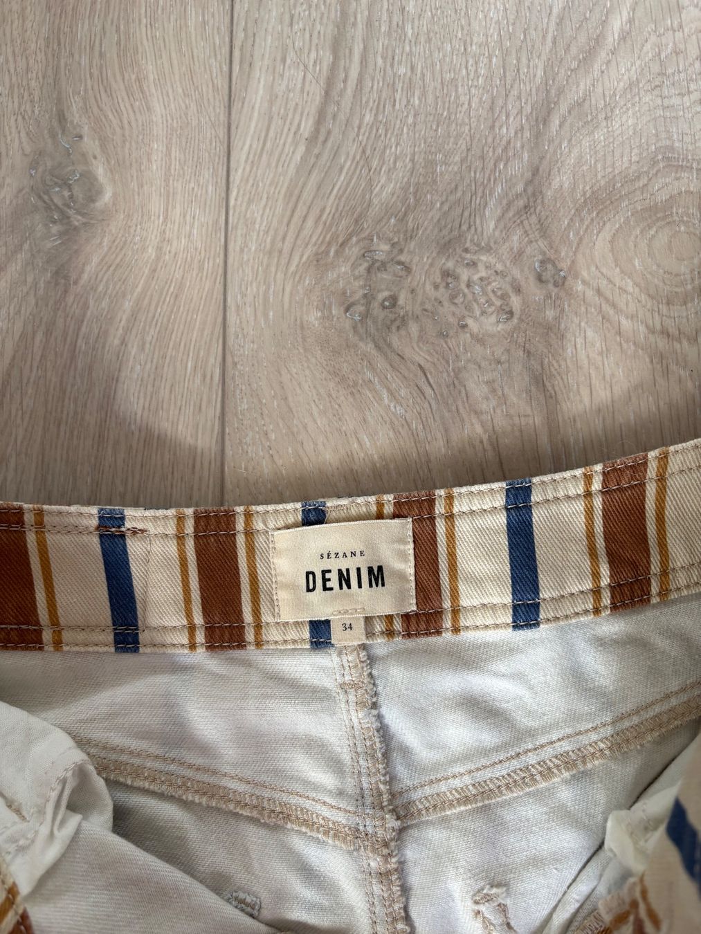 Sezane Pantaloni: Sezane CROP rayé – Usato da Gland venduto da Leg_Alicia01 3