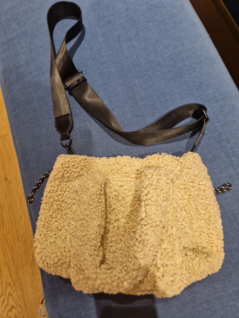 Zara Borse da donna: Zara Tasche Teddy Beige – Usato da Erlinsbach SO venduto da ULIKH 8