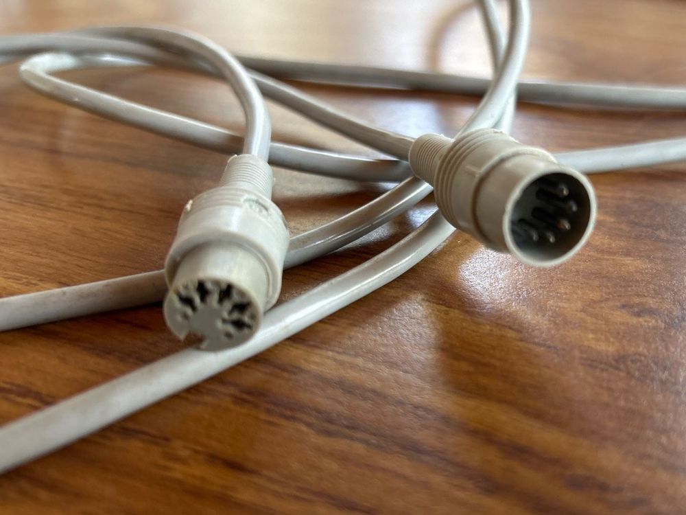 Original Kabel für Vintage Computer, gebraucht, Top! (Gebraucht) in ...
