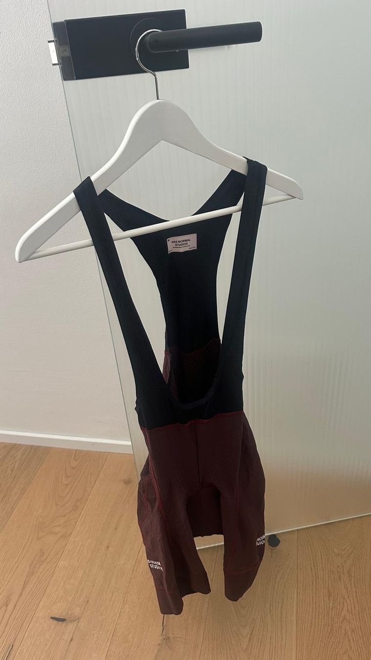 Pas Normal Studios Hosen: Pas Normal Studios Essential Bibs – Gebraucht aus Selzach von e30dtm