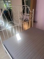 Metallbett Weiss mit Lattenrost guter Zustand
