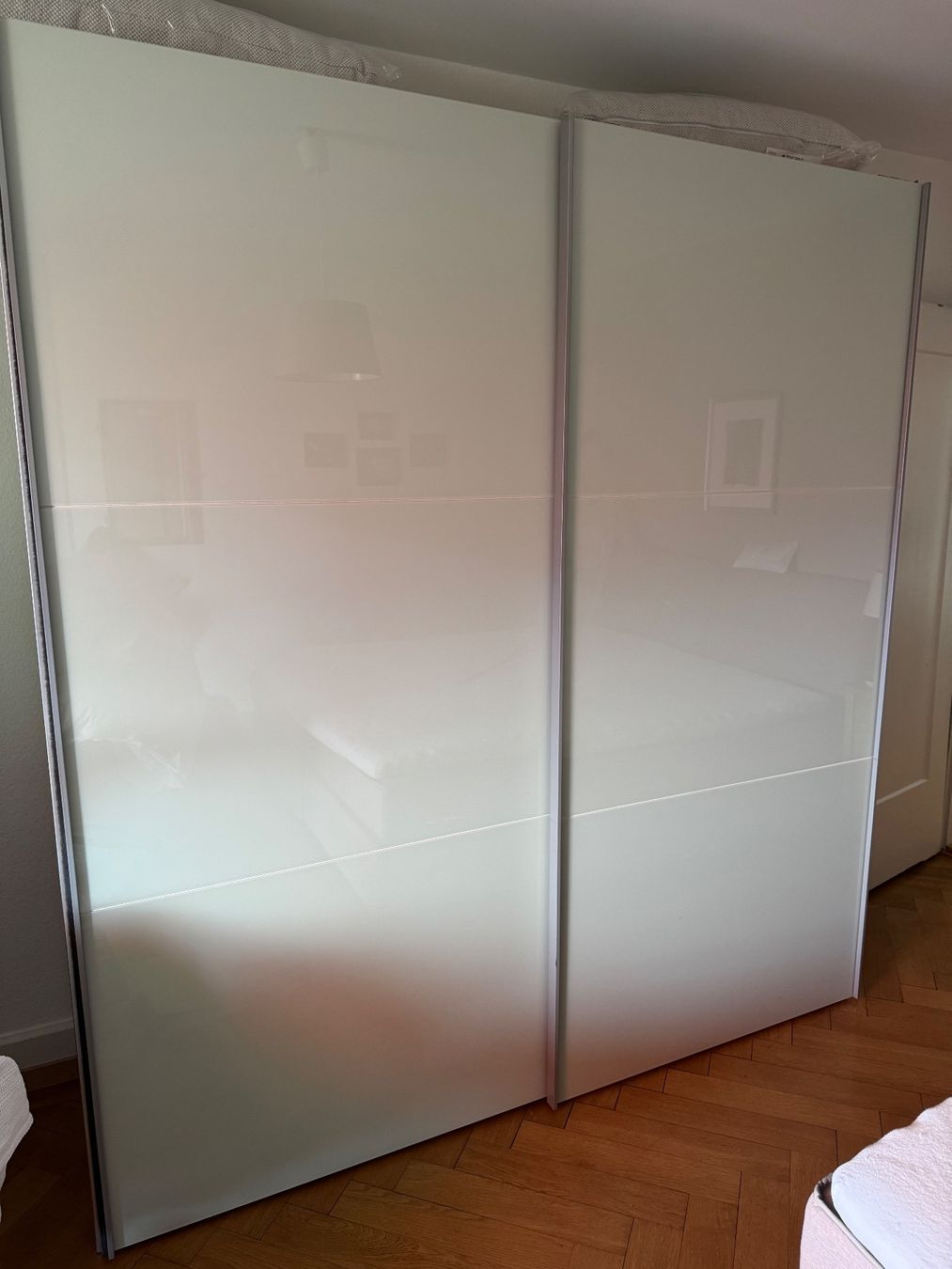 Schränke: Schrank – Gebraucht aus Winterthur von vio_yg5d