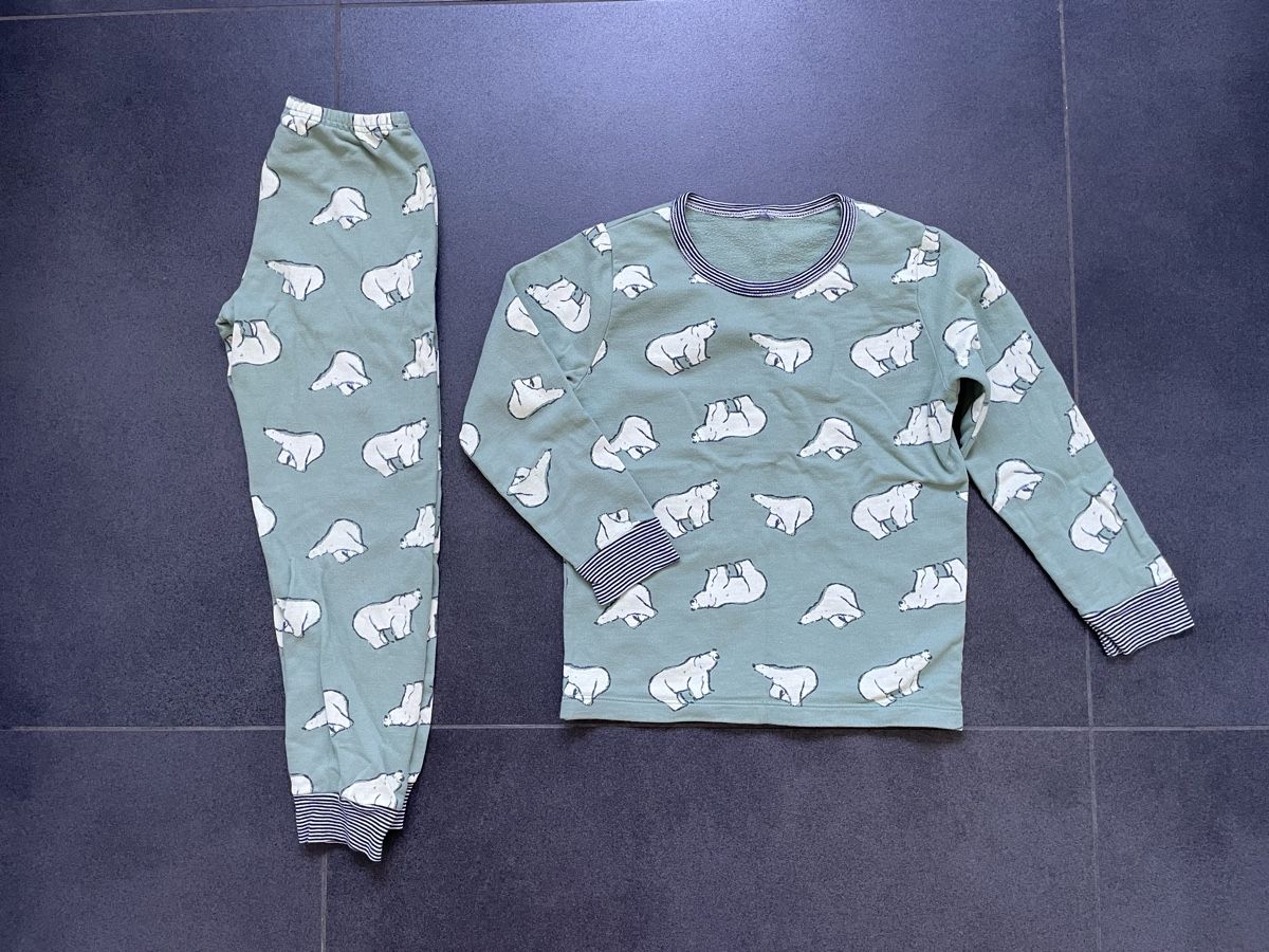 Petit Bateau Pyjamas & Ähnliches: Pyjama Gr. 116 Petit Bateau – Gebraucht aus Aesch ZH von lawas