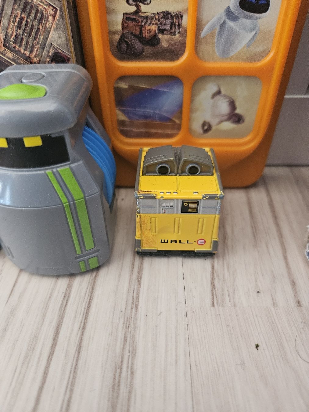 Giocattoli: Wall.e Set – Usato da Pfaffnau venduto da sim_6rqw 4