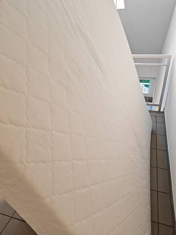 Materassi: Matratze 180 x 200 cm – Usato da Altbüron venduto da Previa0