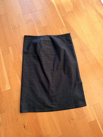 Hugo Boss Rock dunkelgrau mit Schlitz guter Zustand