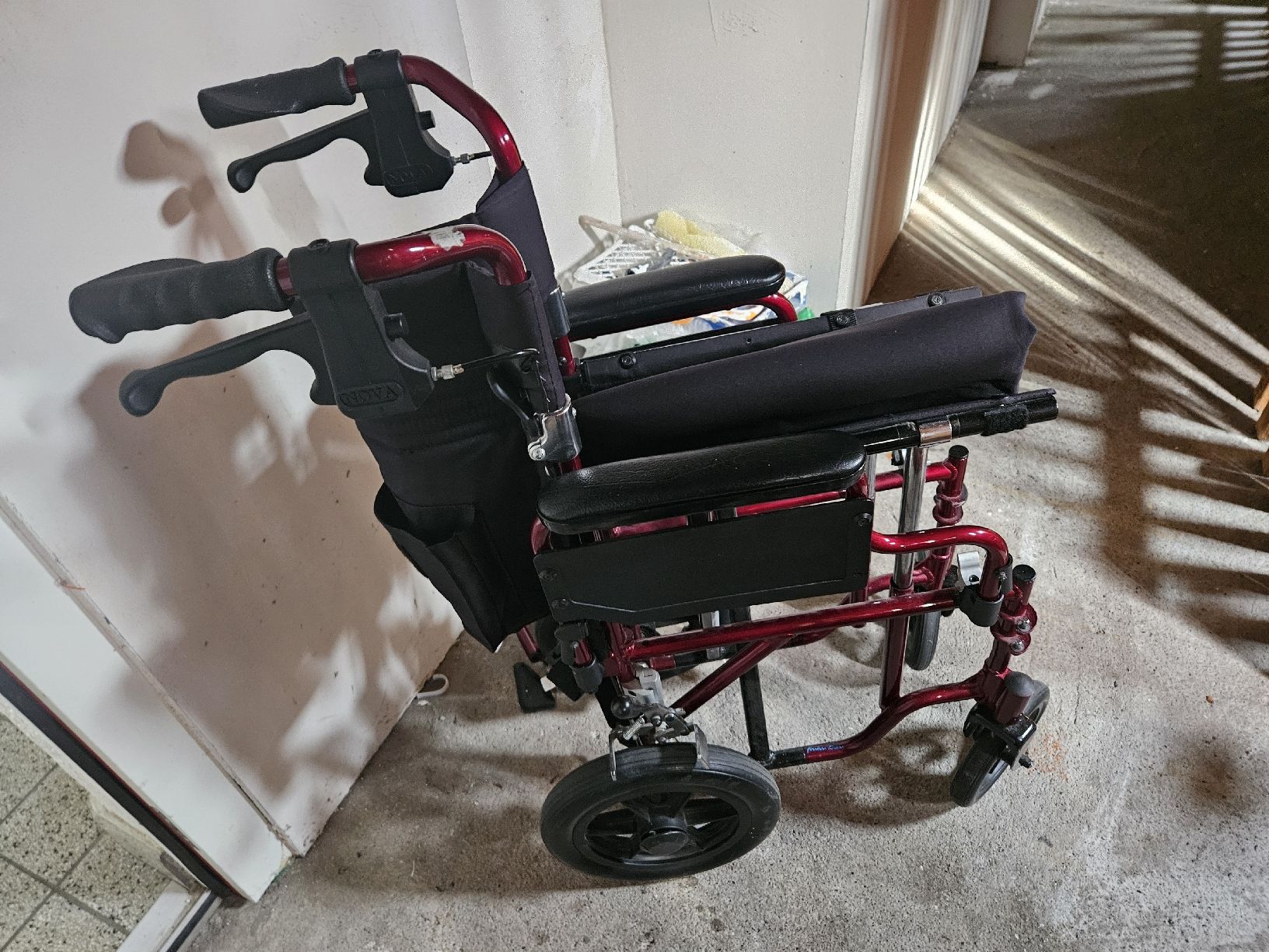 Chaises roulantes: Rollstuhl  – D'occasion à Kriens par steffen1154 2