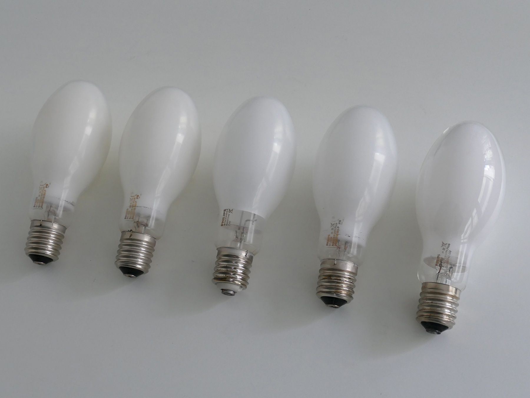 Philips Lampade: Philips Master HPI PLUS, Halogen-Metalldampflampen, 5 Stück – Usato da Zürich venduto da allgoods 3