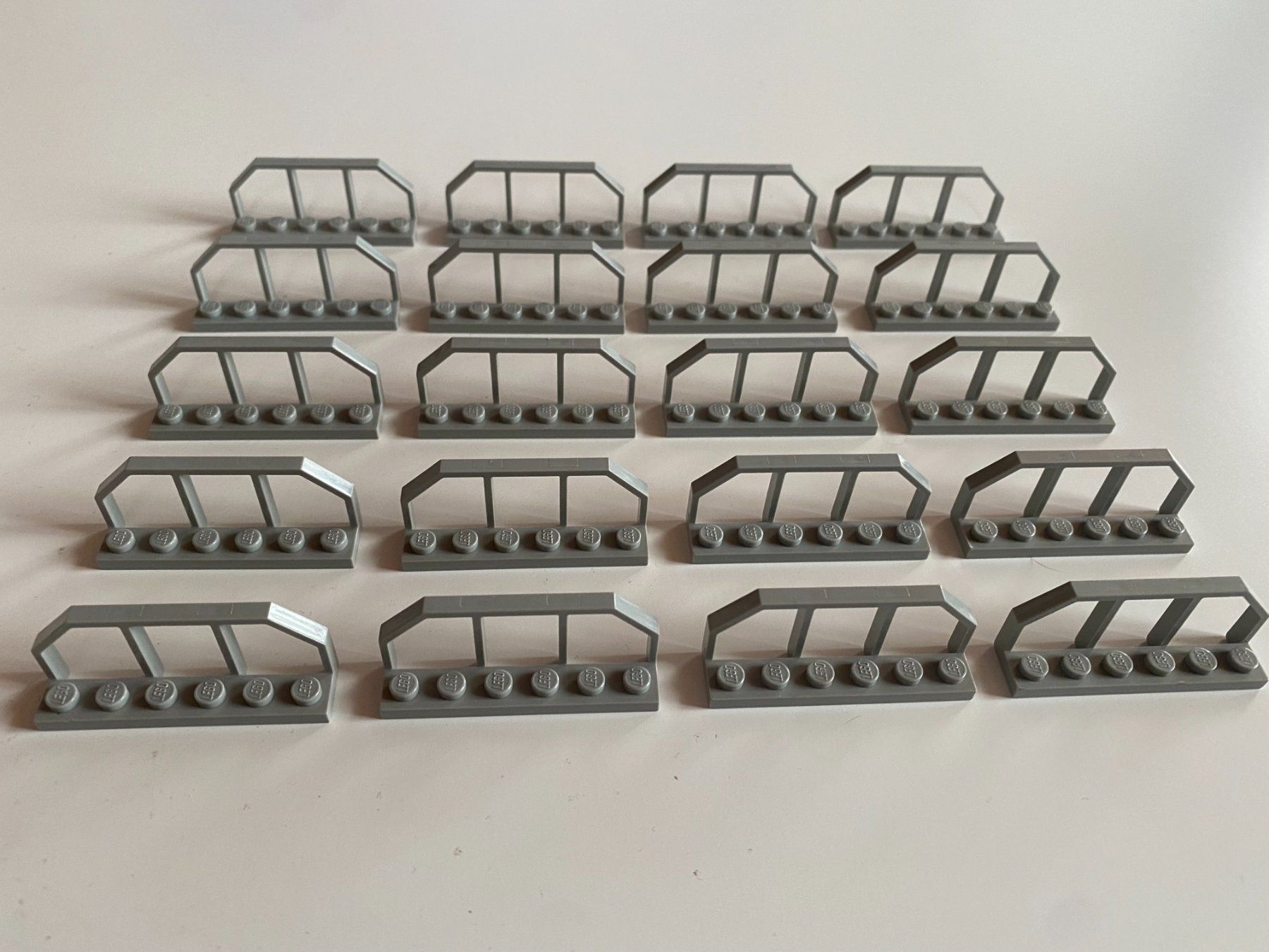 Lego Giocattoli: LEGO - 20 - GRAUE - ABSPERGITTER – Usato da Gelterkinden venduto da ajdt4