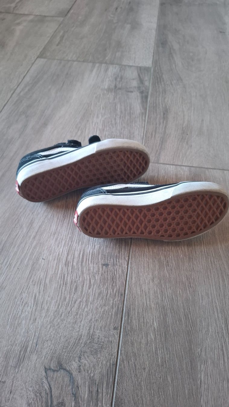 Vans Schuhe für Jungen: Vans Gr 31 – Gebraucht aus Schönenberg TG von Jenny25. 2