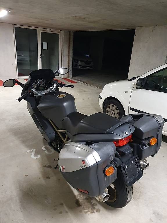Ducati Touring: Ducati ST2 noire – D'occasion à Vevey par Jomonte 2