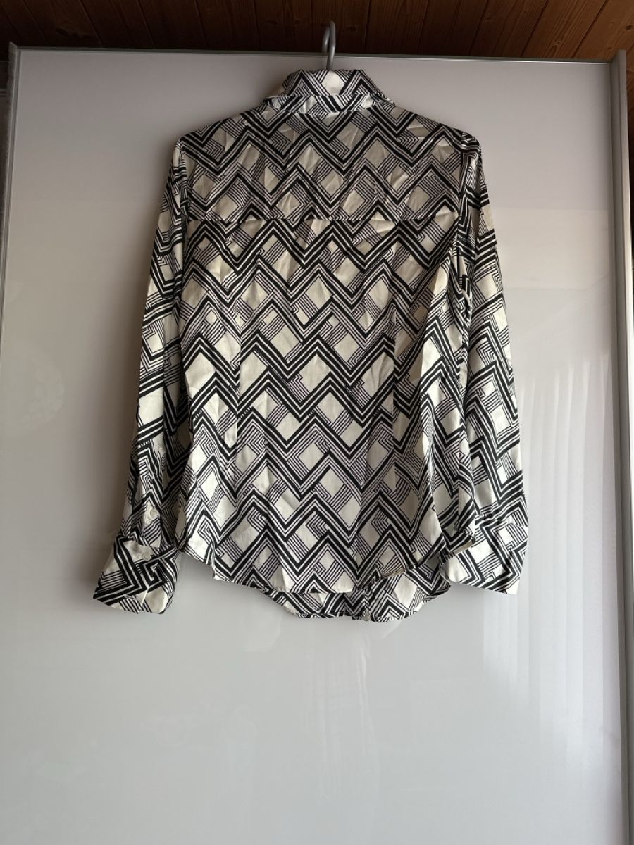 Mango Chemisiers: MNG Mango Bluse Grösse S schwarz/weiss – D'occasion à Buchs AG par tifena 2