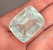 108.32 ct Aquamarin Edelstein aus Afghanistan - unbehandelt