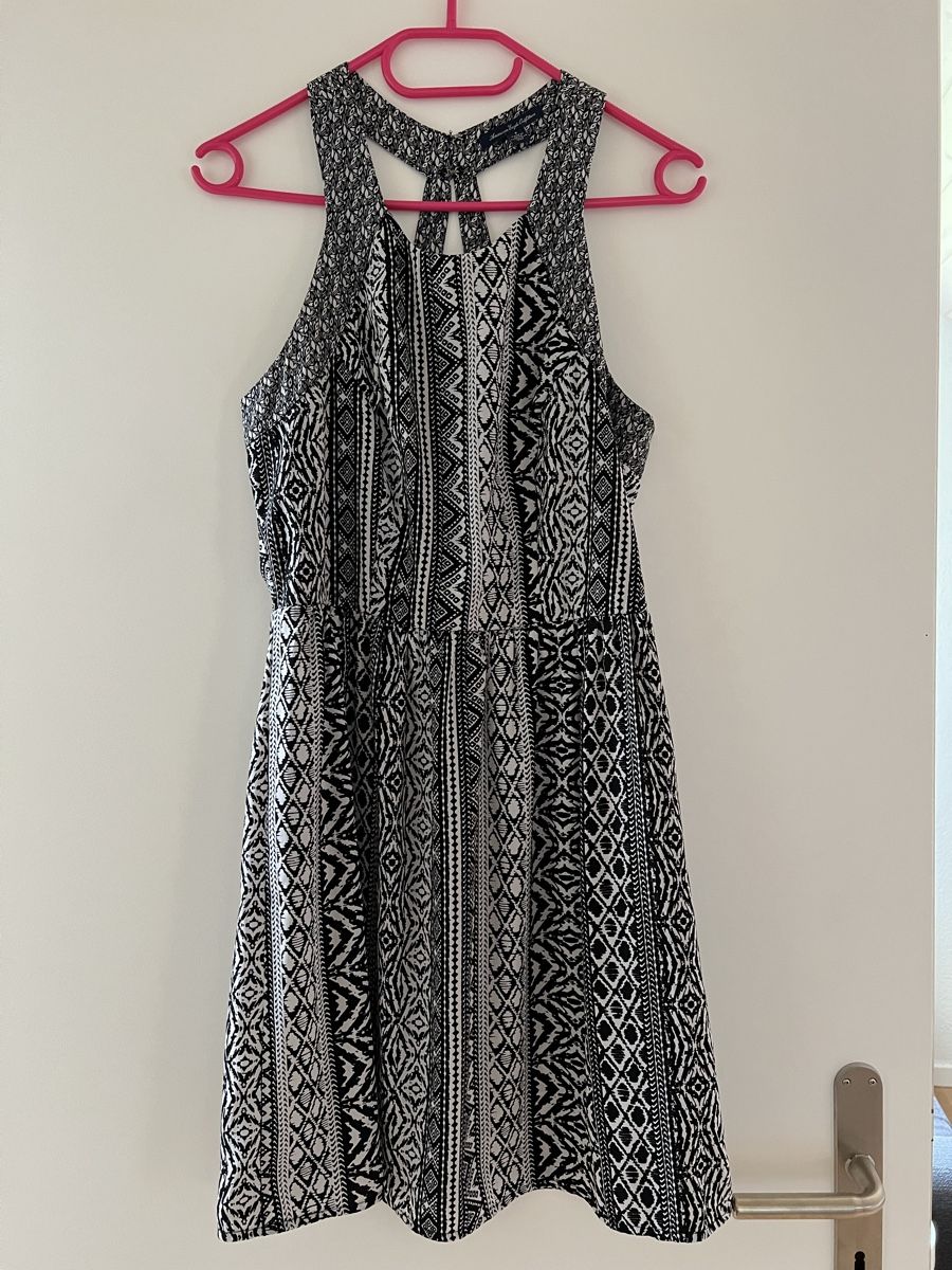 Vestiti: American Eagle Kleid, schwarz-weiss gemustert – Usato da Richterswil venduto da and_l726