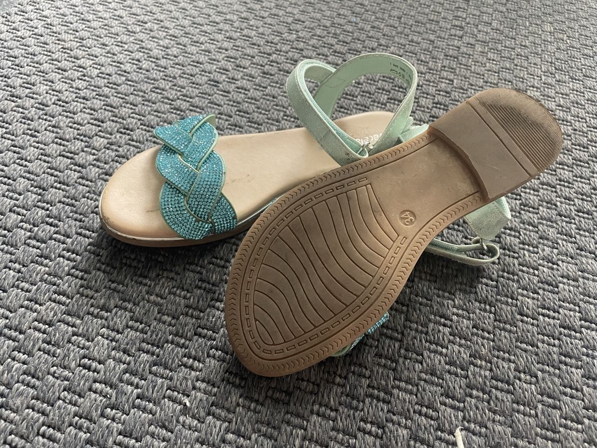 Schuhe für Mädchen: Sommer-Schuhpaket Grösse 34 – Gebraucht aus Wegenstetten von Marcus2222 1