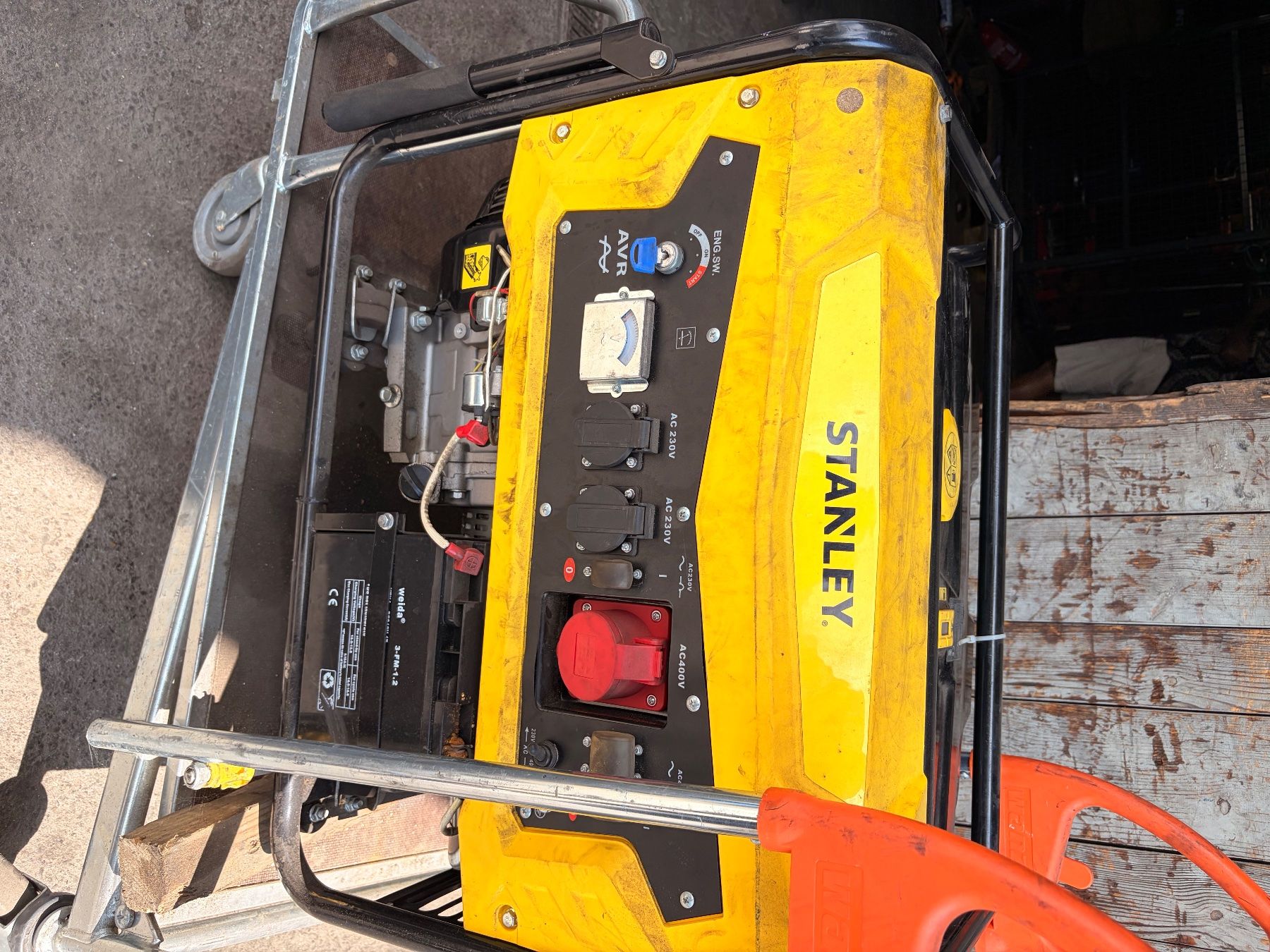 Stanley Generatori di corrente: Stromgenerator Benzin – Usato da Luterbach venduto da chi_n62c 3