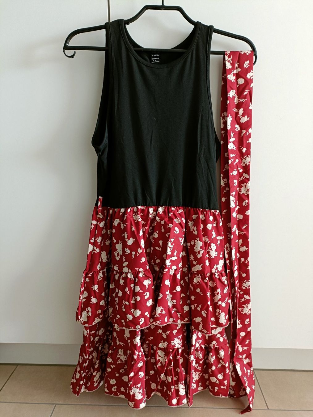 Robes: Sommerkleid - Grösse S – Neuf avec emballage d'origine à Rickenbach b. Wil par Beautiful.Things