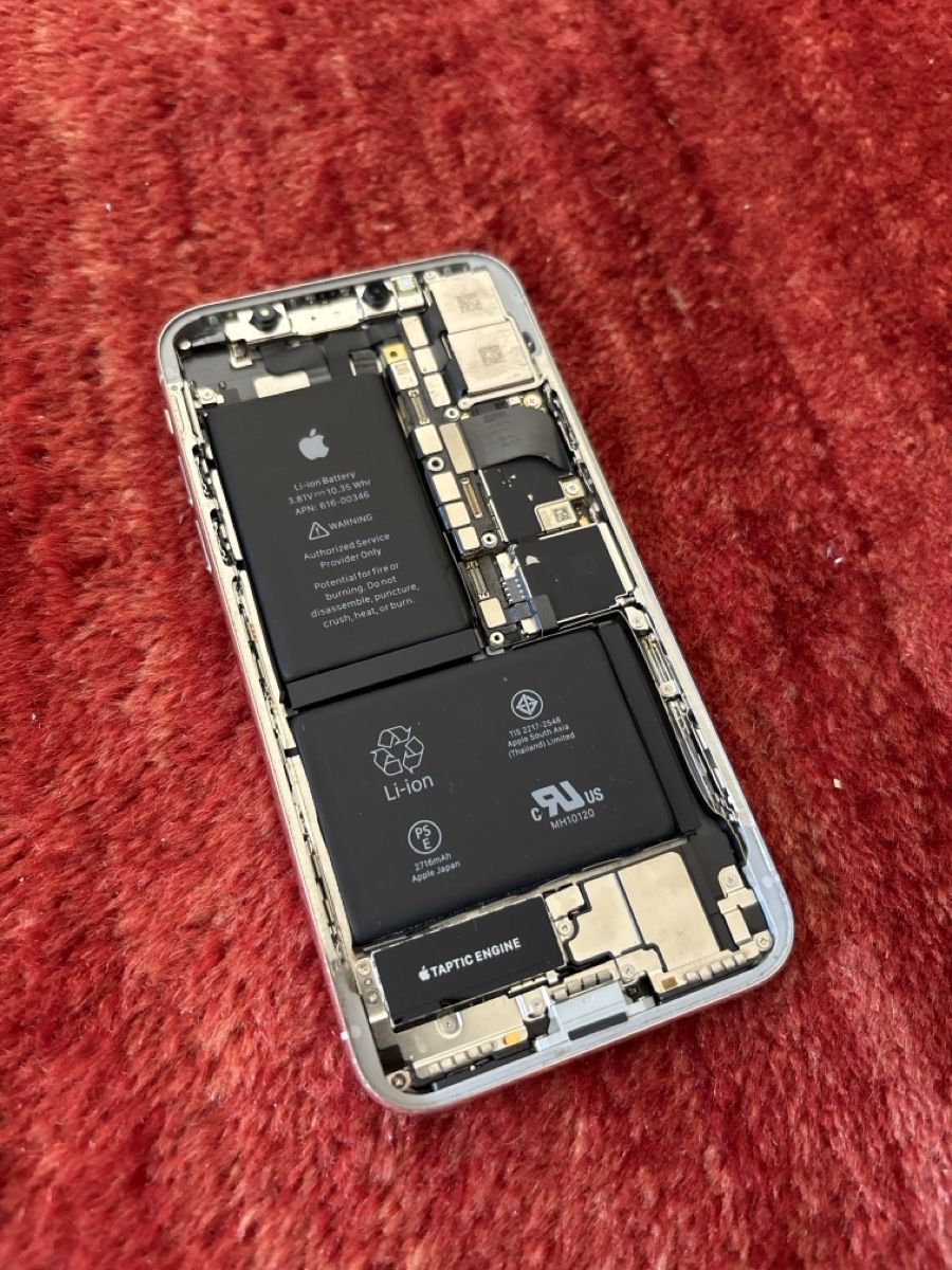 Apple Telefoni cellulari / Smartphones: Iphone X – Difettoso da Hombrechtikon venduto da bru_7mmt