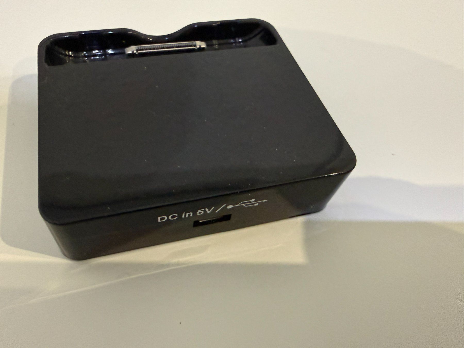 Docking station: USB Docking Station, Apple iPhone, kaum gebraucht - wie neu – Usato da Unterengstringen venduto da Tnovus 2