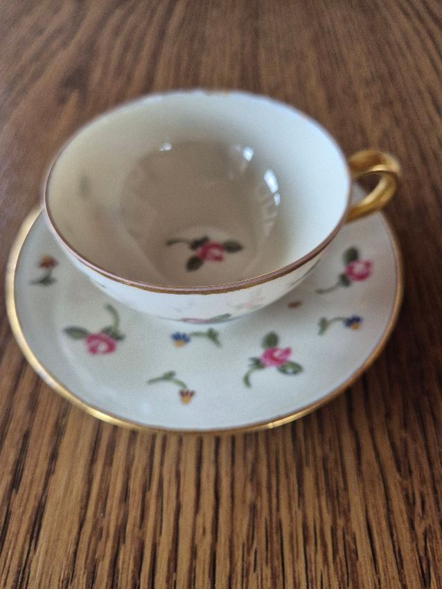 Tazze: Mocca Tasse mit Blumen Dekor – Usato da Embrach venduto da wernici