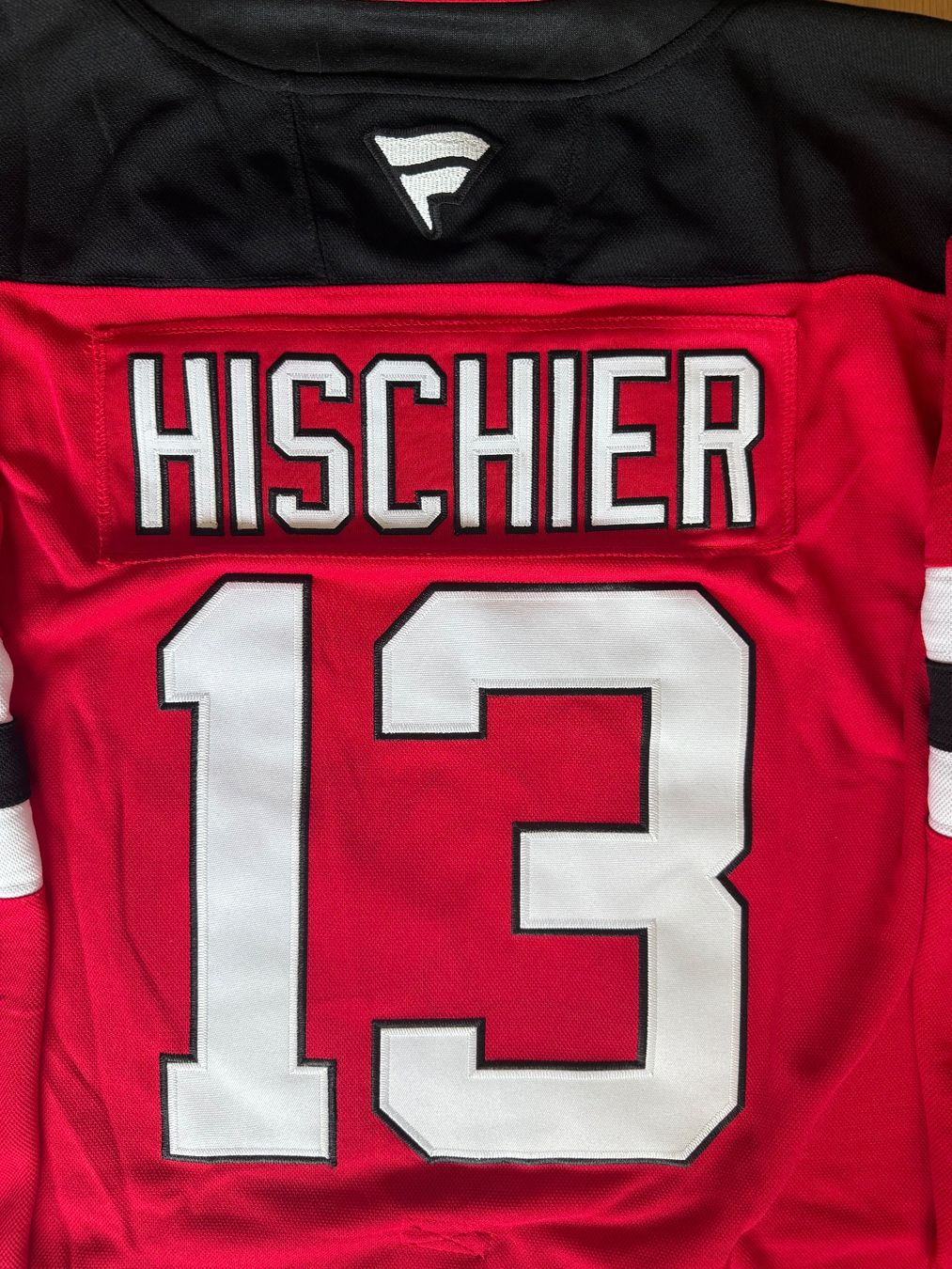 Canottiere & Pantaloni: NHL-Jersey / Nico Hischier / New Jersey Devils – Nuovo (secondo la descrizione) da Ostermundigen venduto da Vancouver16 1