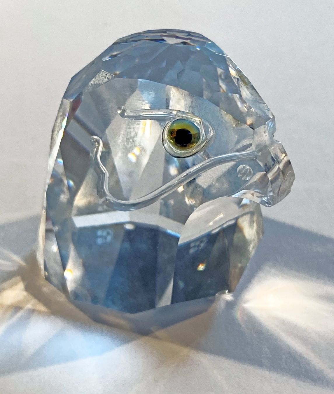 Swarovski Statuette: Swarovski Figur Falcon Head Silver Crystal – Usato da Steinmaur venduto da Reisefreak42 1