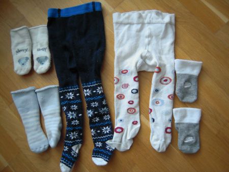3 Paar Babysocken und 2 Paar Strumpfhosen Gr 62 - 68