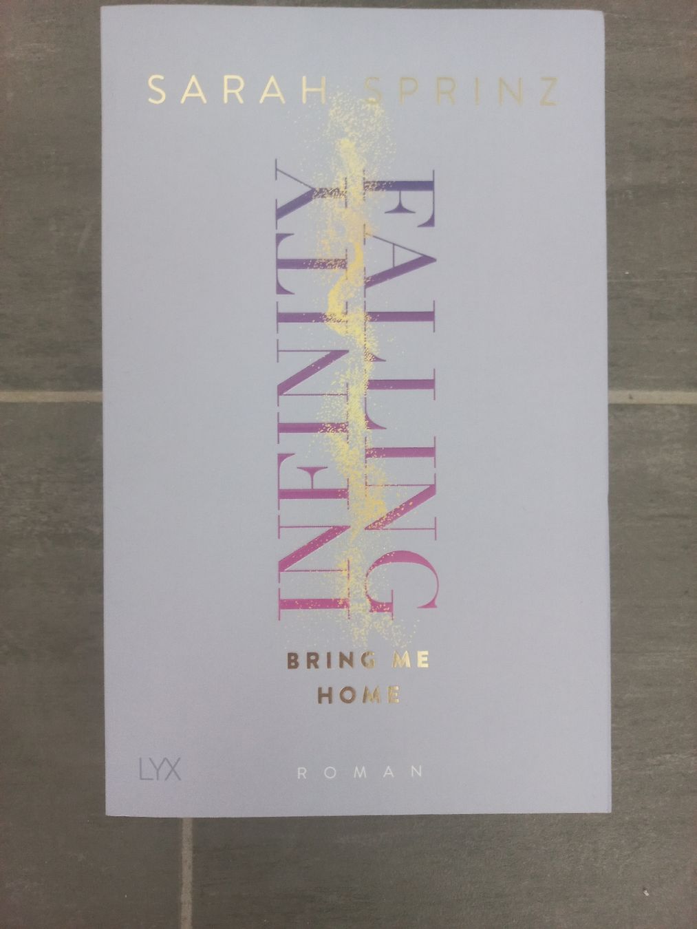 Libri: Infinitiv Falling Trilogie mit Farbschnitt  – Usato da Frauenfeld venduto da Melibooks 4