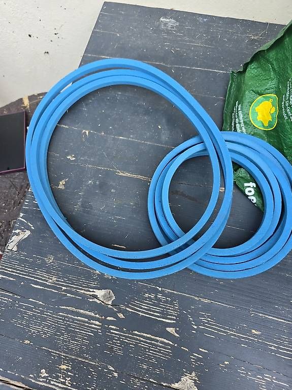 John Deere Tagliaerba: John Deere Keilriemen – Usato da Hemmental venduto da Gersau0