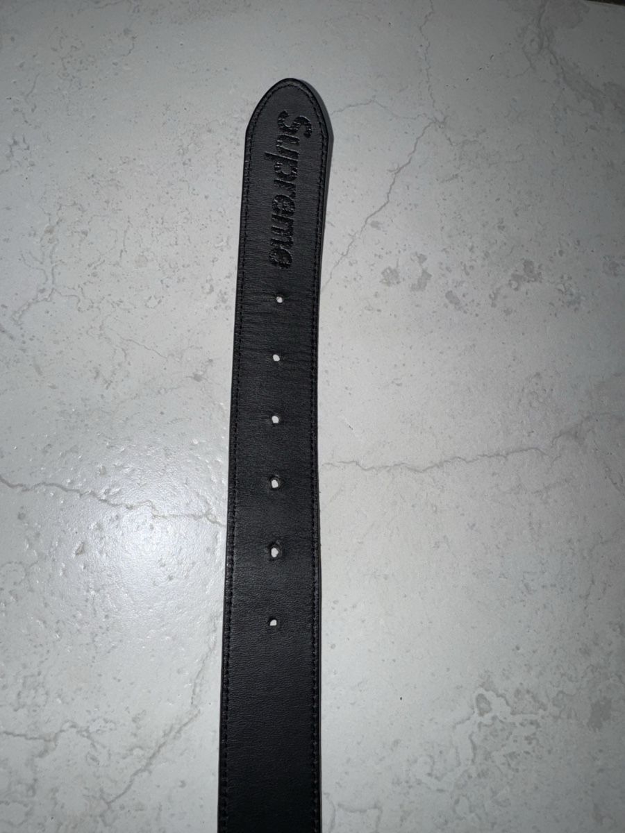 Cinture: Supreme Logo Gürtel – Usato da Gossau ZH venduto da Shaolin 9