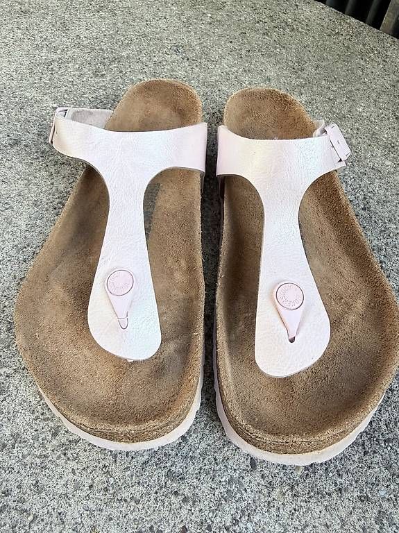 Birkenstock Scarpe da donna: Birkenstock Gizeh 40 – Usato da Zürich venduto da bil_s7tp