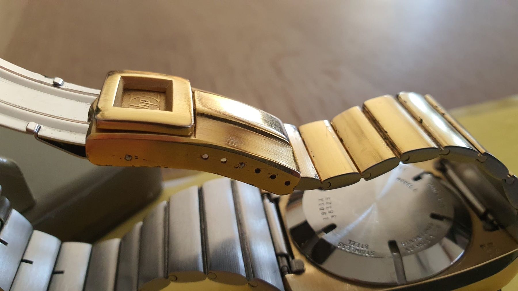 Hewlett Packard Uhren: HP-01 Vintage Calculator Watch 1977 – Gebraucht aus Triesen von Trisuna 6