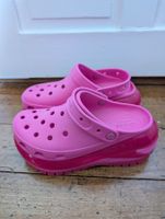 Crocs pink