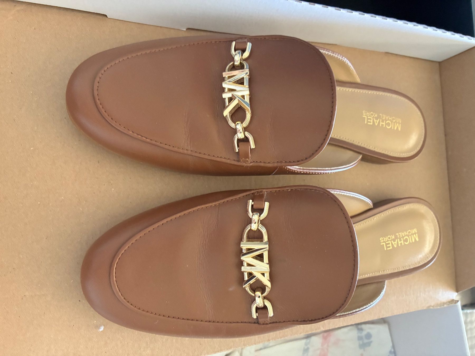 Michael Kors Chaussures femmes: Michael Kors Mules brown leather – D'occasion à Mont-sur-Rolle par Rozsnora 5