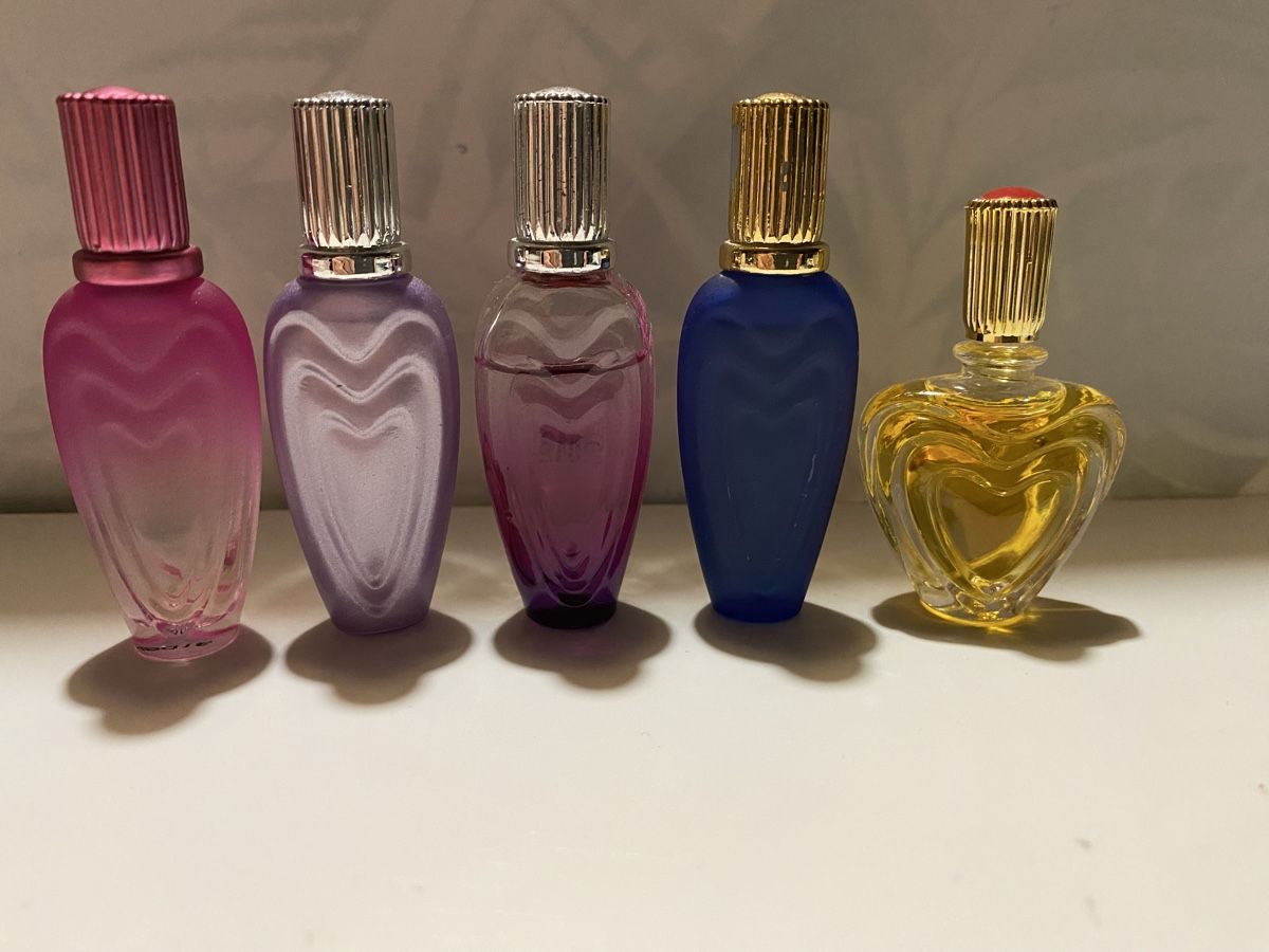 Escada Parfums & Eau de Toilette: 5 miniatures Escada – Neuf (Voir description) à Bouveret par wes_7zll