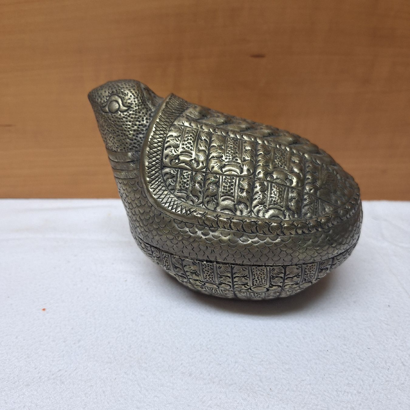 Alle Dekorationen: Kambodschanische Bettelnuss Dose, Vogel – Gebraucht aus Winterthur von Goldpipau 2