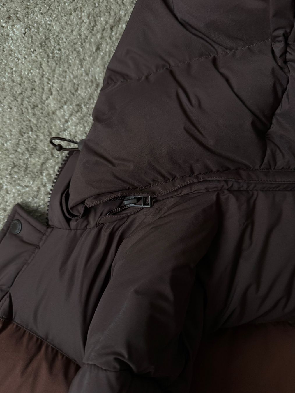 Aritzia Jacken: Aritzia Puffer Jacket – Gebraucht aus Zürich von Larazade 8