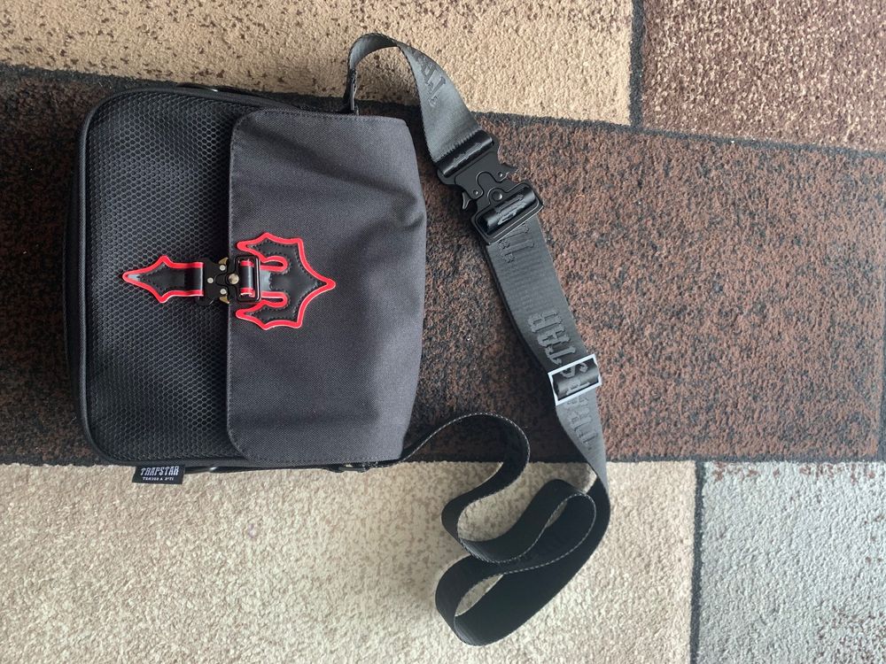 Trapstar Rep Bag zu verkaufen Kaufen auf Ricardo