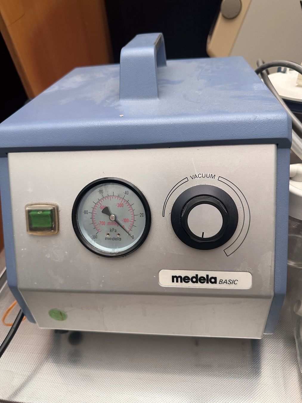 Pumpen & Teile: Medela Basic Absaugpumpe, Top Zustand, wenig gebraucht! – Gebraucht aus Basel von Lalulu01
