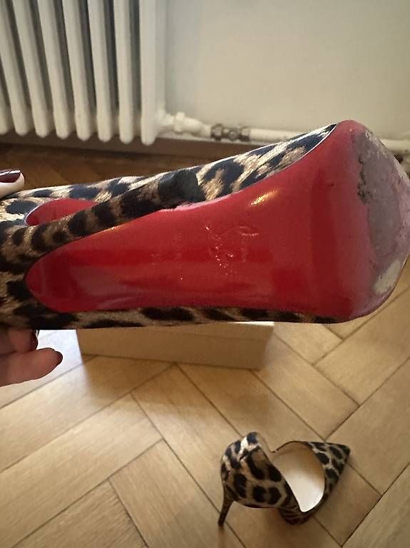 Damenschuhe: Christian Louboutin So Kate T.39 – Gebraucht aus Zürich von Angeline_R_00 3